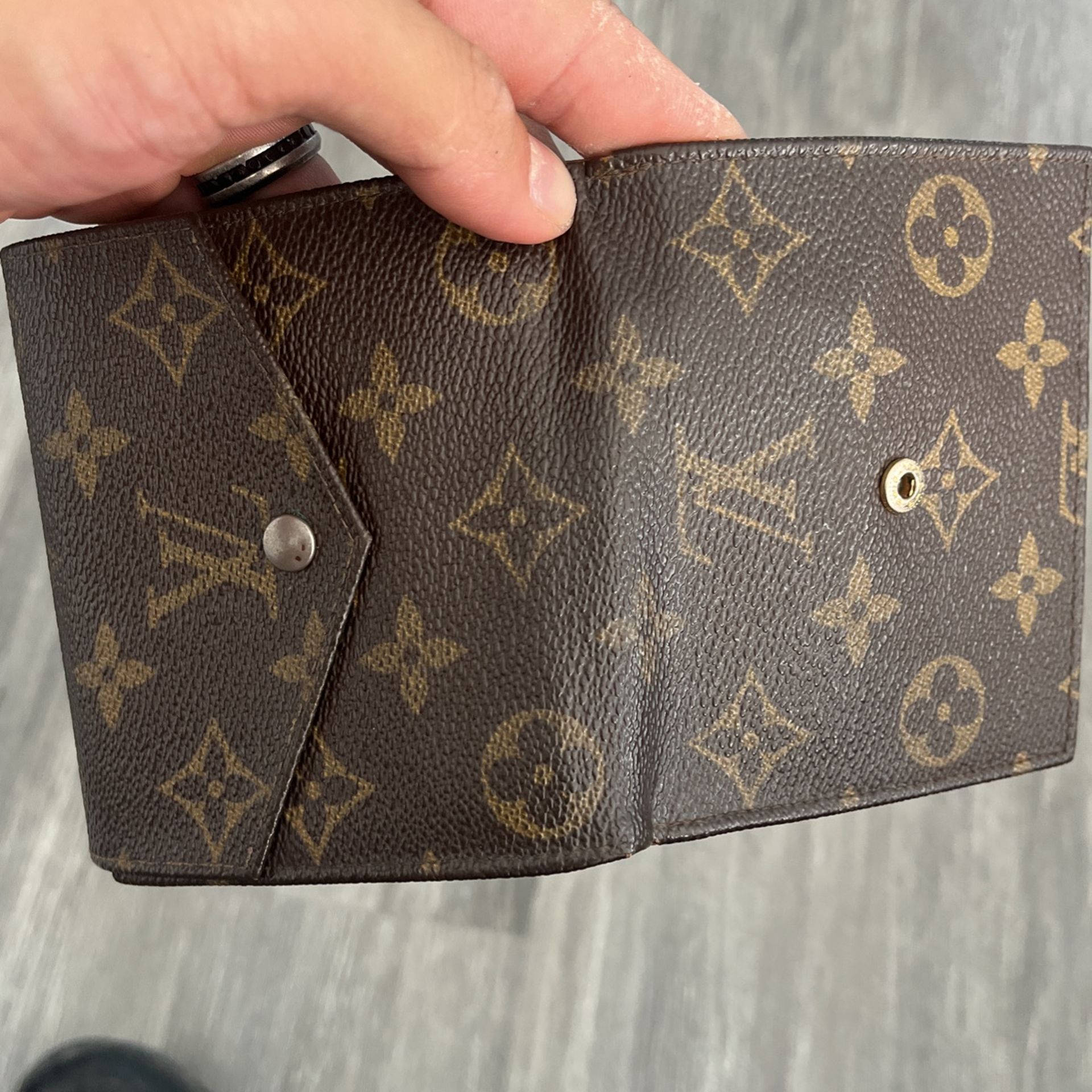 Authentic Louis Vuitton Elysee Olympe wallet for Sale in Running Springs,  CA - OfferUp