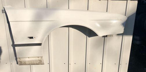 BMW 525i fender