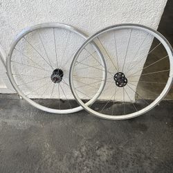 700 Fixie Wheels