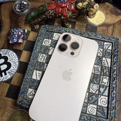 IPhone 16 Pro 128GB Gold Tmobile Or Metro