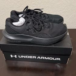 Mens/ Size 11.5/ UA Charged Surge 4/ Black