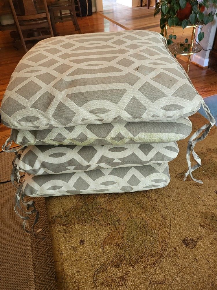 Four 18x18 Outdoor Cushions