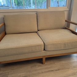 Open-arm Loveseat 