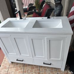 Bathroom Vanity With Double Sink Countertop
