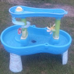 Step 2 Water Play Table