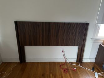 Queen Wooden Headboard With Light