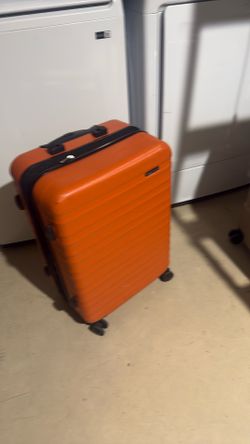 Medium hard luggage