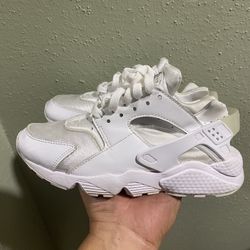 Nike Air Huarache Women's Sneakers Shoes Triple White Size 5.5