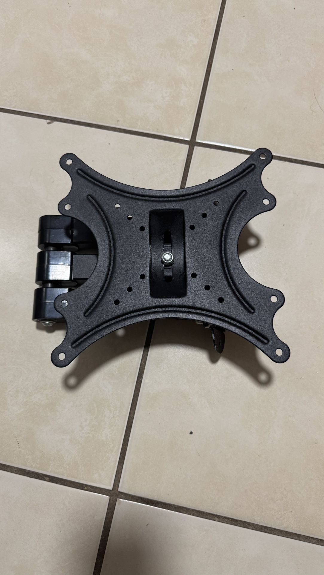 Braket para Colgar TV 32-43 In