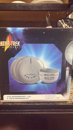 Star Trek plates & bowls