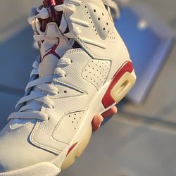 Jordan 6 offwhite/maroon