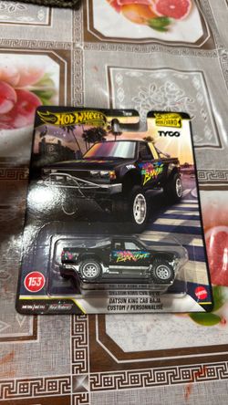Hot Wheels Premium Boulevard Datsun King Cab Baja
