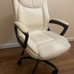 Amazon Basics Computer Desk Chair