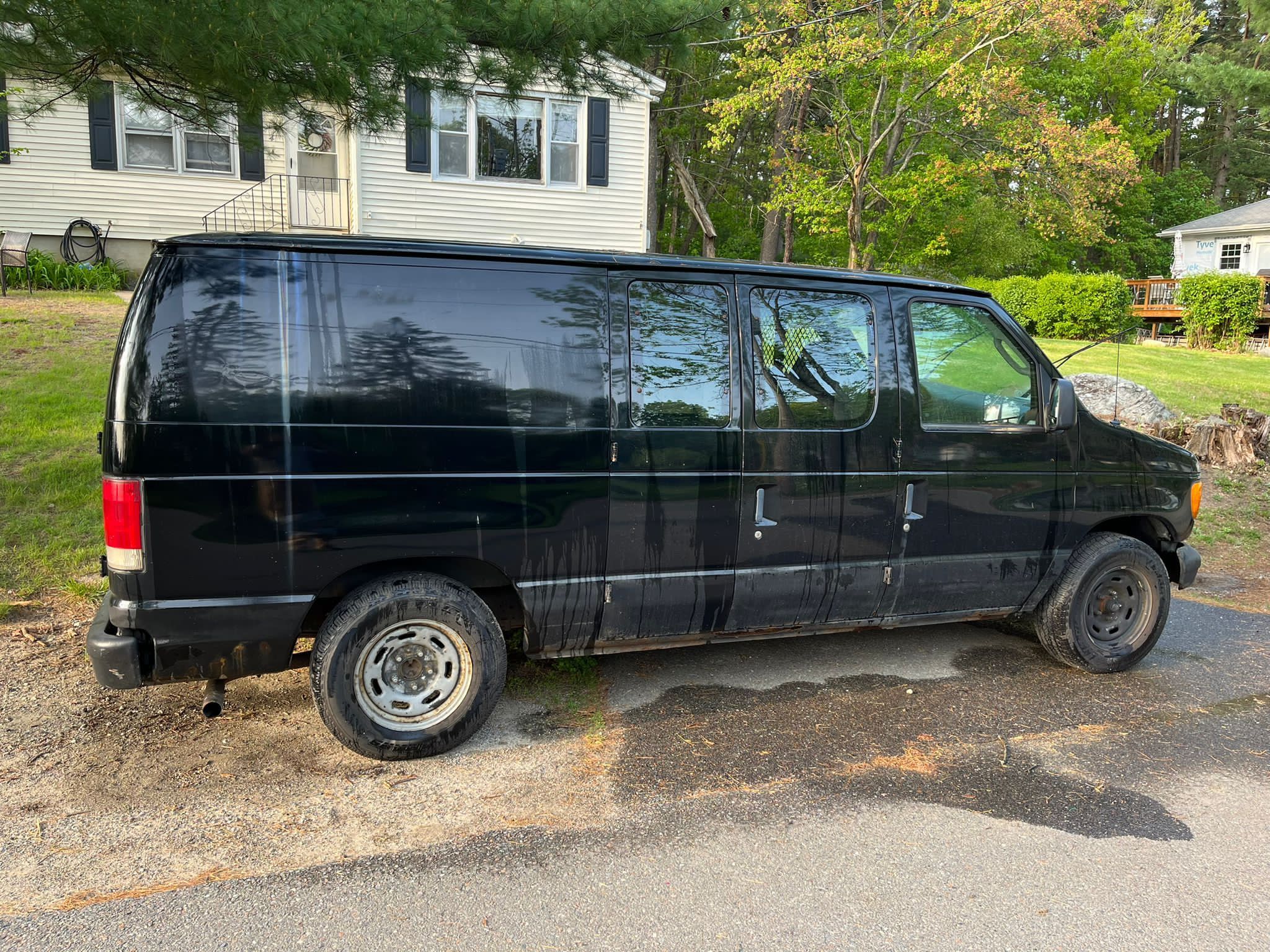 2004 Ford E-150