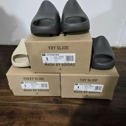 Brand New Yeezy Slides Kids Size 1