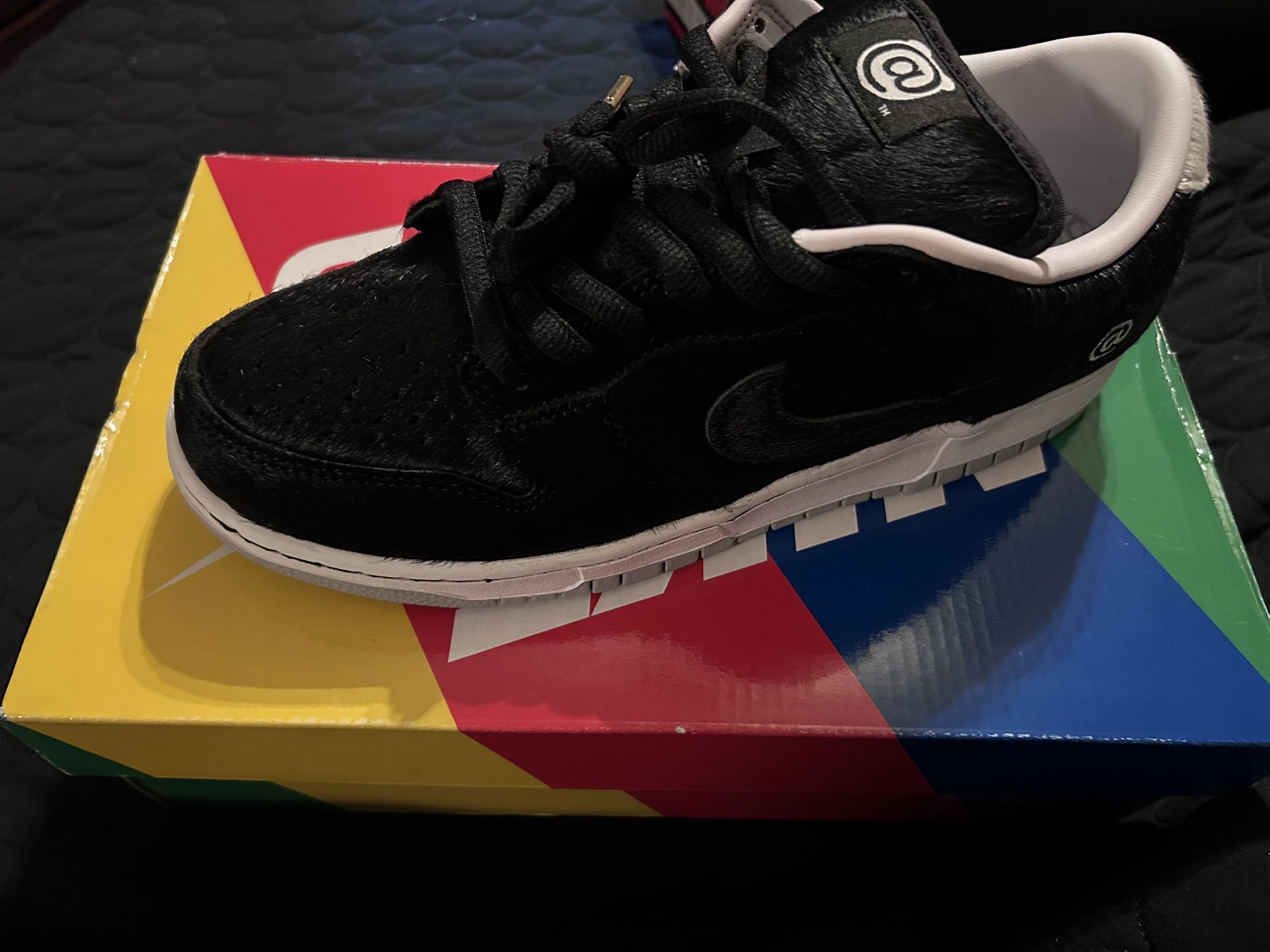 NIKE, SB