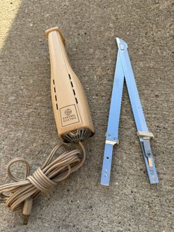 1960s GE Electric Slicing Knife Model with Original Blade Vintage