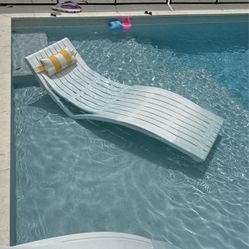Lounge Chair Pool
