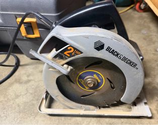 Saw black&decker