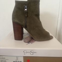 Jessica Simpson Olive Suede Heels