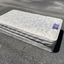 Twin Mattress And Box Spring 