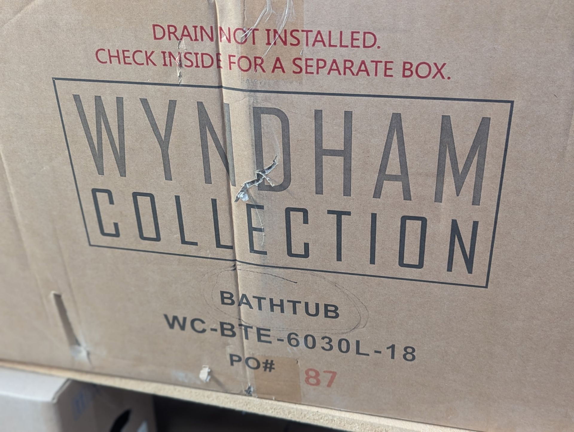 Bathtub by Wyndham -left drain
