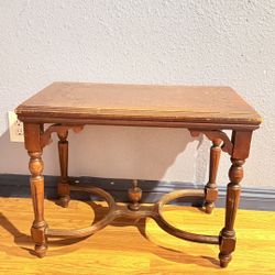 Antique Table Wooden Walnut Table Side Table Turned Legs William And Mary Style 