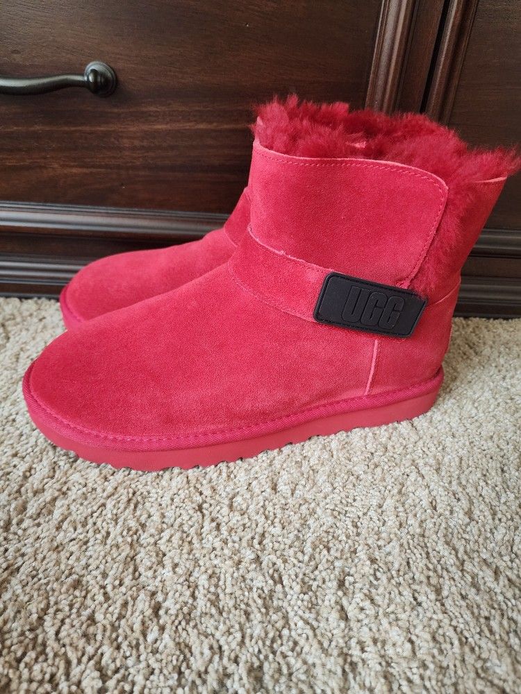 Women Red Ugg Bailey Boots Strap 9 New
