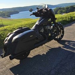 2021 Indian Chieftain Dark Horse 
