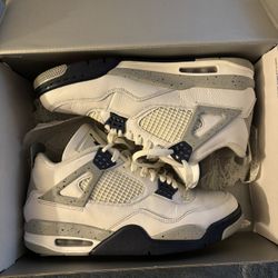 Jordan 4 Retro Midnight Navy