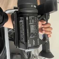 Sony 4K 3-CMOS 1/3-type Sensor XDCAM Professional Camcorder, Black (PXWZ190)