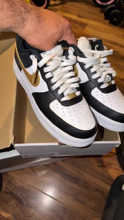 Nike Air Force 1 Low Black White Metallic Gold