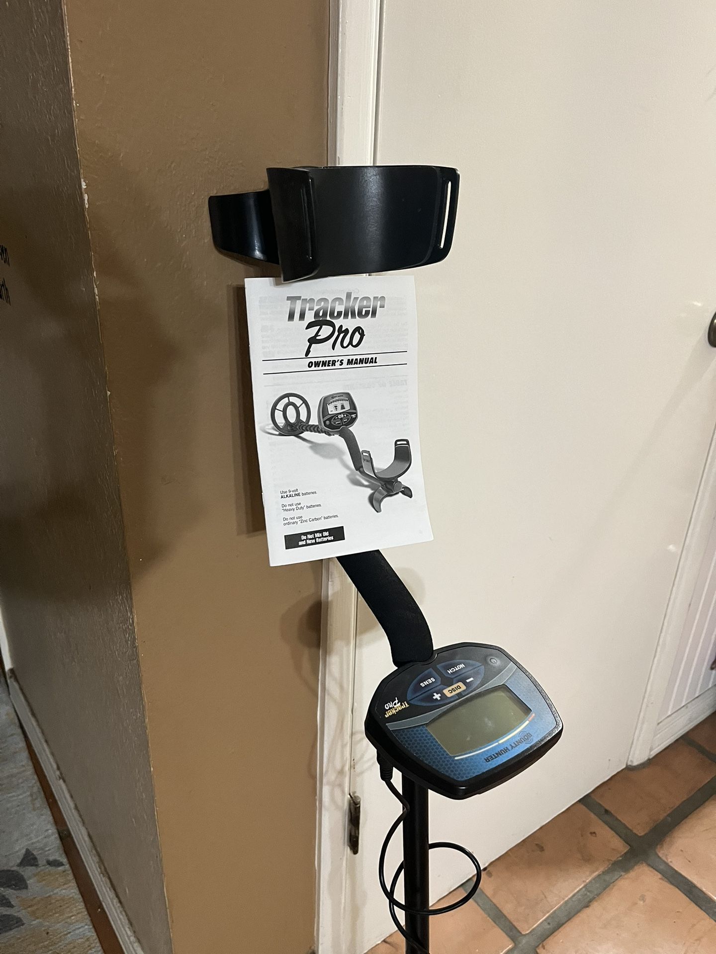 Bounty Hunter Tracker Pro Metal Detector 