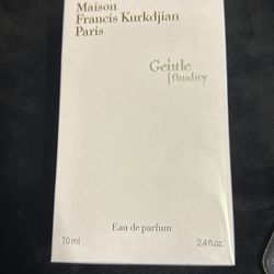 Gentle fluidity baccarat