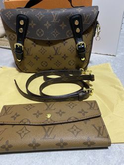 Beautiful Set !!cross Body !!! Handbag