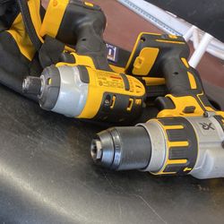 DEWALT 20-Volt Max XR Lithium-Ion Cordless Brushless Hammer Drill 3 Speed / DCF895-1/4”Impact Tool Only. Solo herramienta .