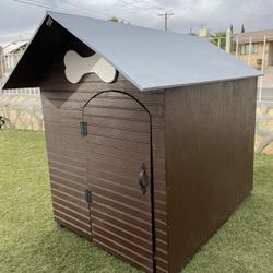 Large breed dog House 