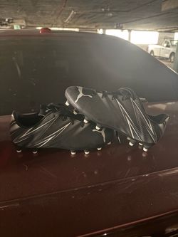 Puma youth soccer cleats