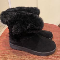 Girls White Mountain kids boots Size 3 (new)