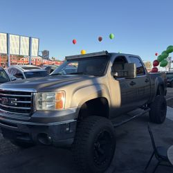 2012 GMC Sierra 1500 SLE 4x2 SLE 4dr Crew Cab 5.8 ft. SB Price $9,000 Mileage 157,016