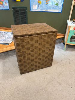 Woven and wooden Laundry hamper