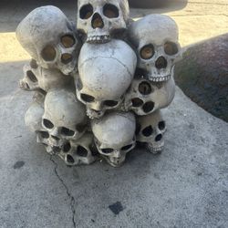 Stacked Skulls Pile Halloween Decoration 