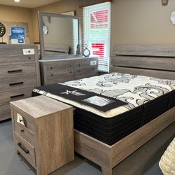 New Queen 5pc Bedroom Set