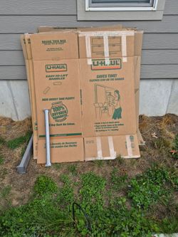UHAUL Shorty Wardrobe Boxes