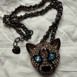 Pendant With Chain 
