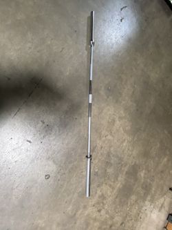 Olympic 7ft bar (700lb capacity )