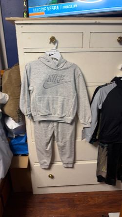 Boys Nike Sweat suit