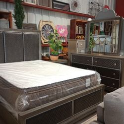 Gray Queen Bedroom Set 