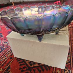 Vintage Amethyst Carnival Glass Bowl
