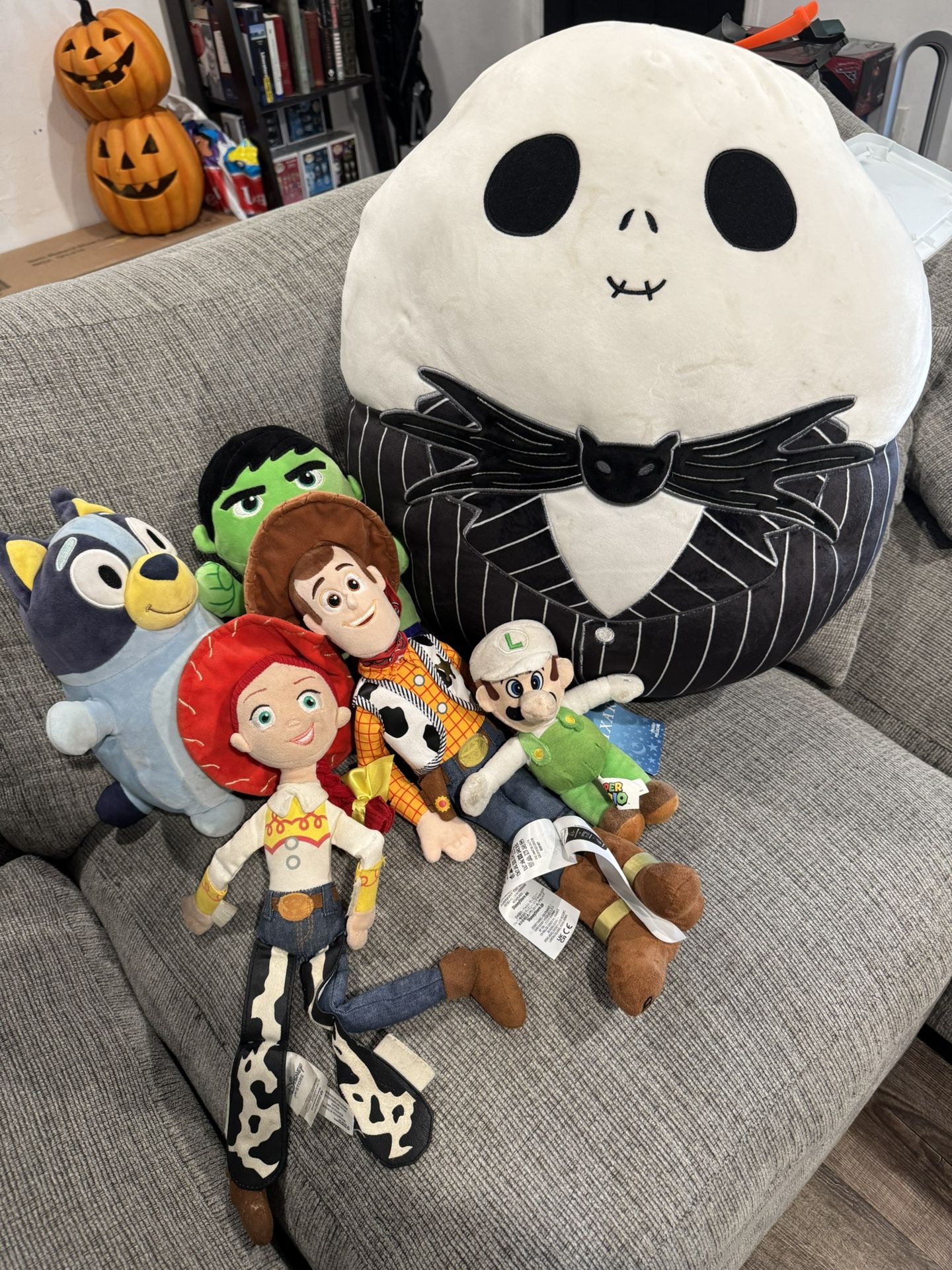 Lot Of plushies Disney